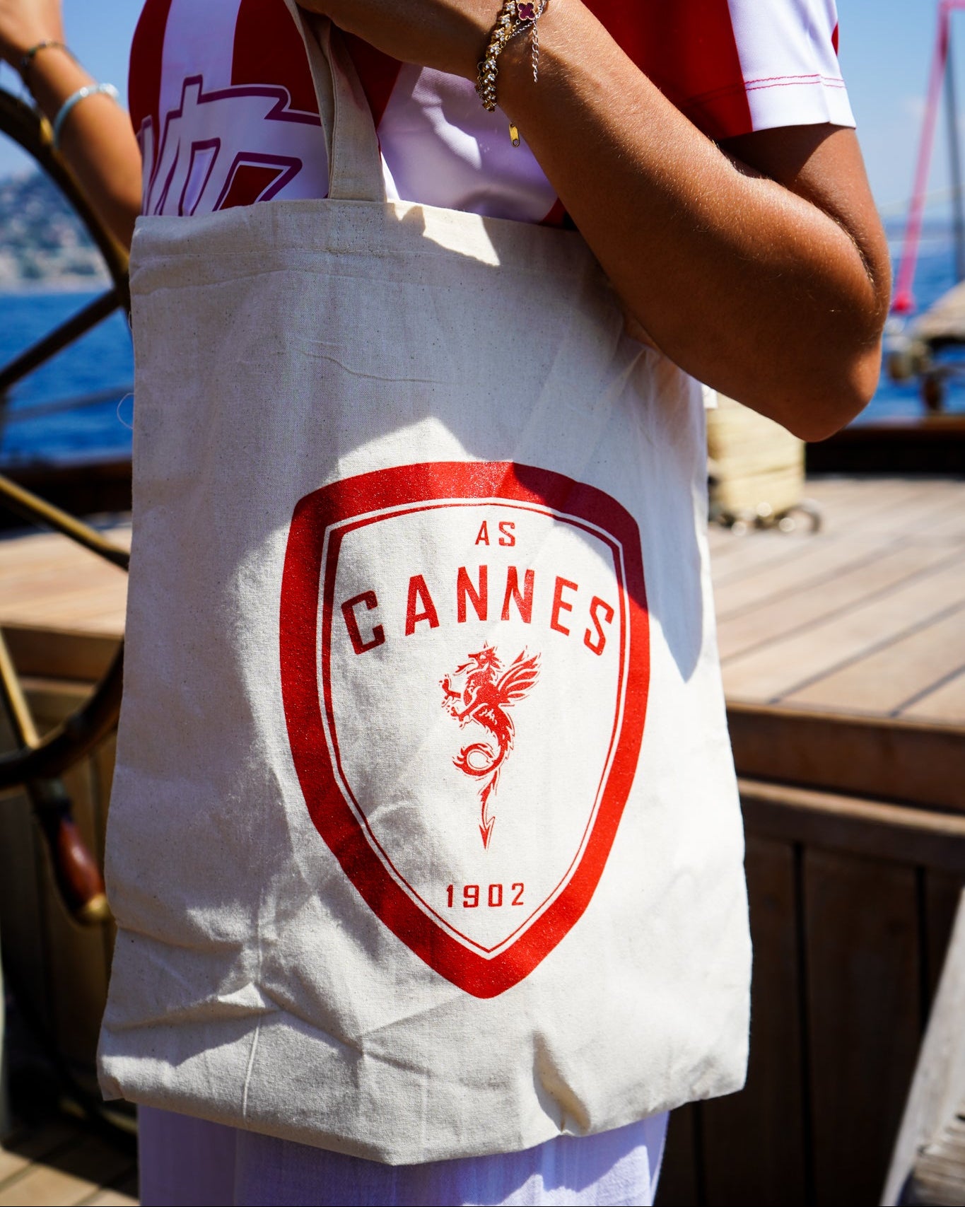 Tote bag